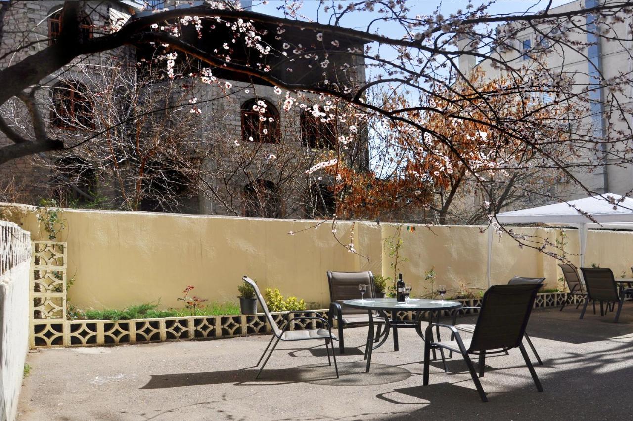 Hotel Alexandra Tbilisi Exterior foto